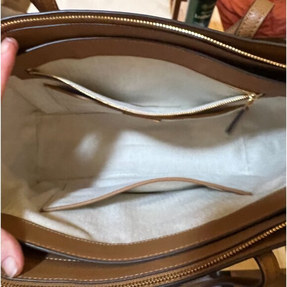 ✺✺ AUTHENTIC TORY BURCH CAMEL BROWN ROBINSON HANDBAG ✺✺ - Picture 7 of 11